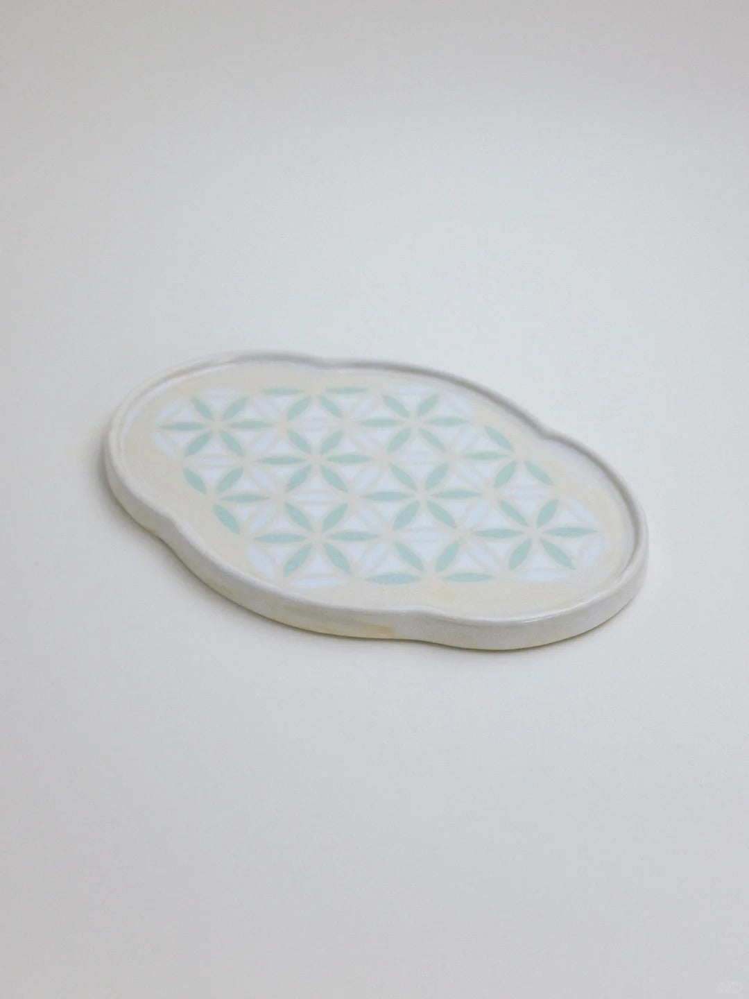 Flower of Life Cloud Plate | Porcelain - Geometric Engraving by Marsel