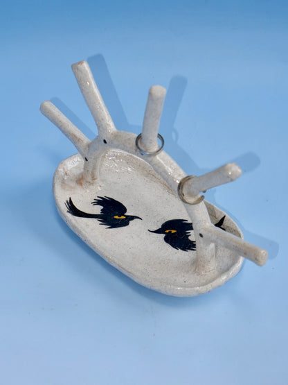Ceramic Ring Holder by Fanxi