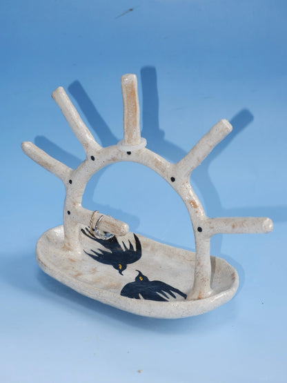 Ceramic Ring Holder by Fanxi